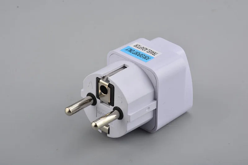 Adaptateur de prise universel de voyage